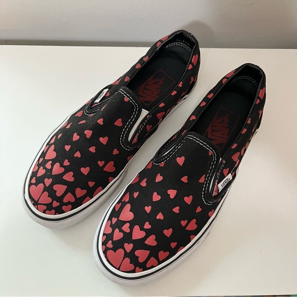 Vans Women's Black and Red Heart Slip-On Shoes - Picture 1 of 9